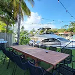 Waterfront - Kayak & Paddleboards - Firepit - Pool